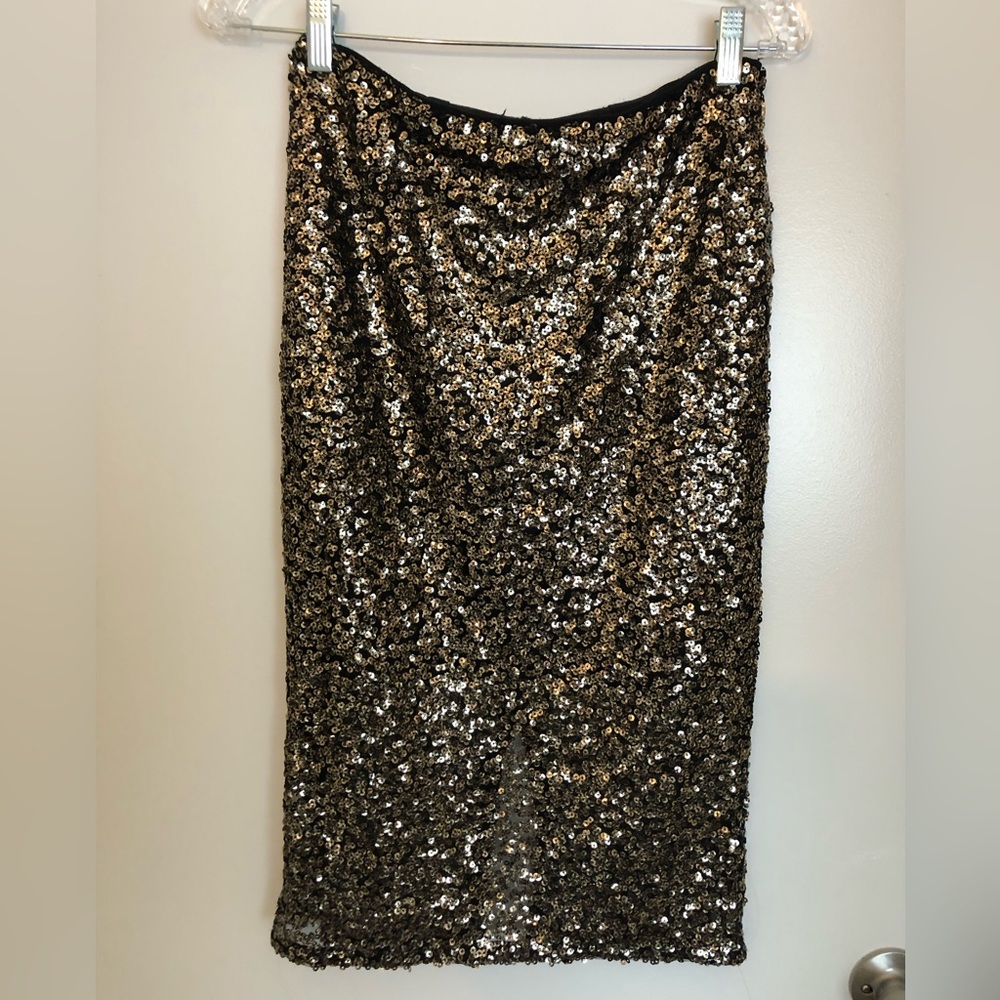 Skies are Blue sequins knee-length pencil skirt- gold and black